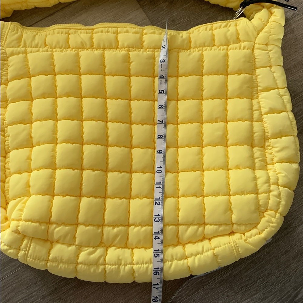 FP MOVEMENT Quilted Carryall Bag Sour Citrus Yellow NWT - Picture 8 of 10